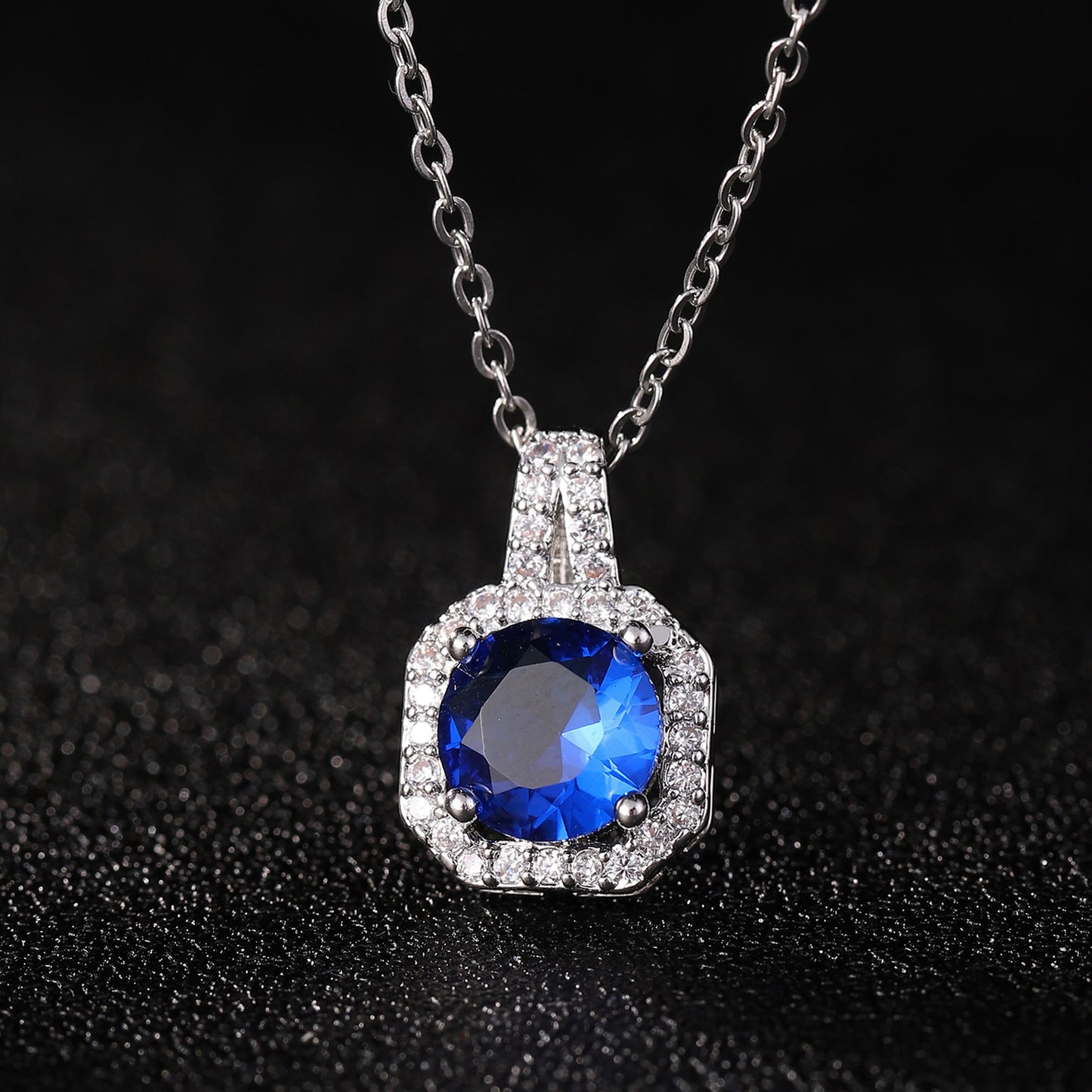 Female High-grade Full Diamond Light Luxury Necklaces