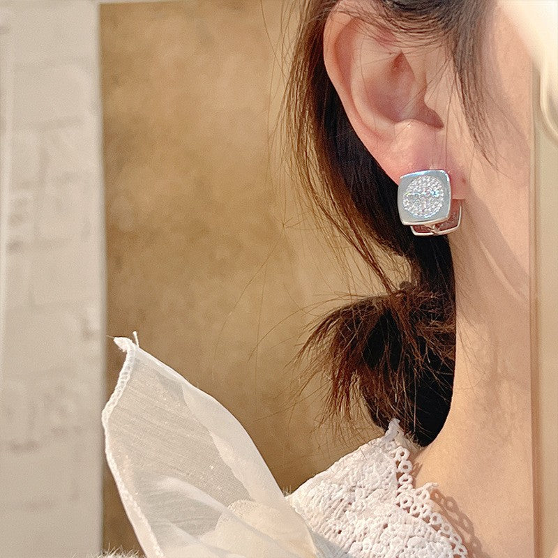 Circle Niche Design High-grade Cold Style Earrings