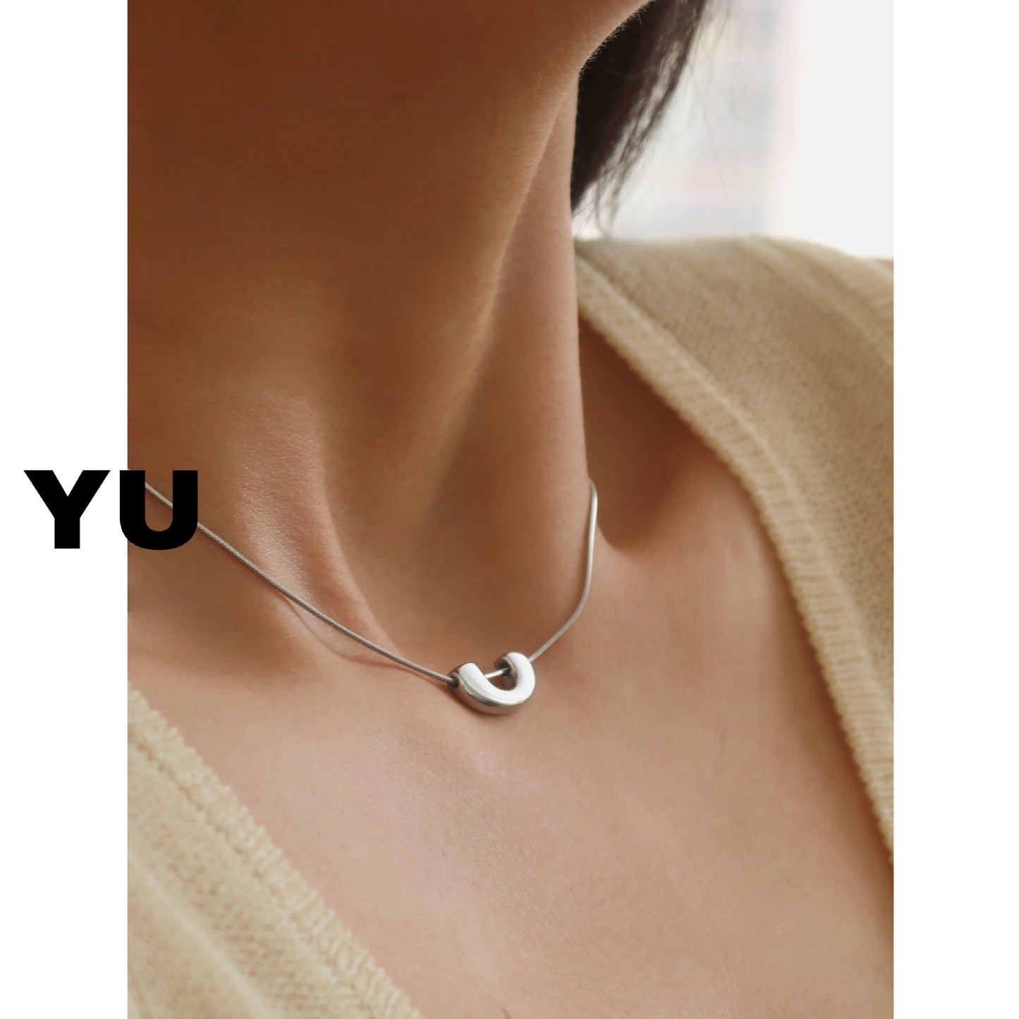 Titanium Steel U-shaped Clavicle Chain Versatile Design Snake Bones Necklaces