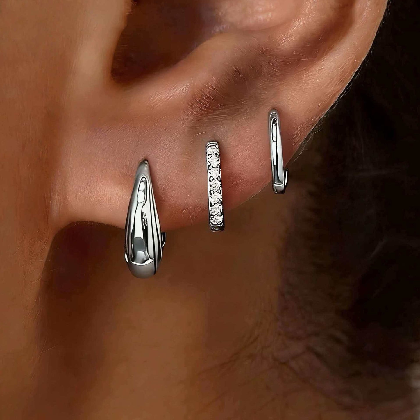 Women's & Men's Simple High-grade Niche Alloy Graceful Personality Punk Earrings
