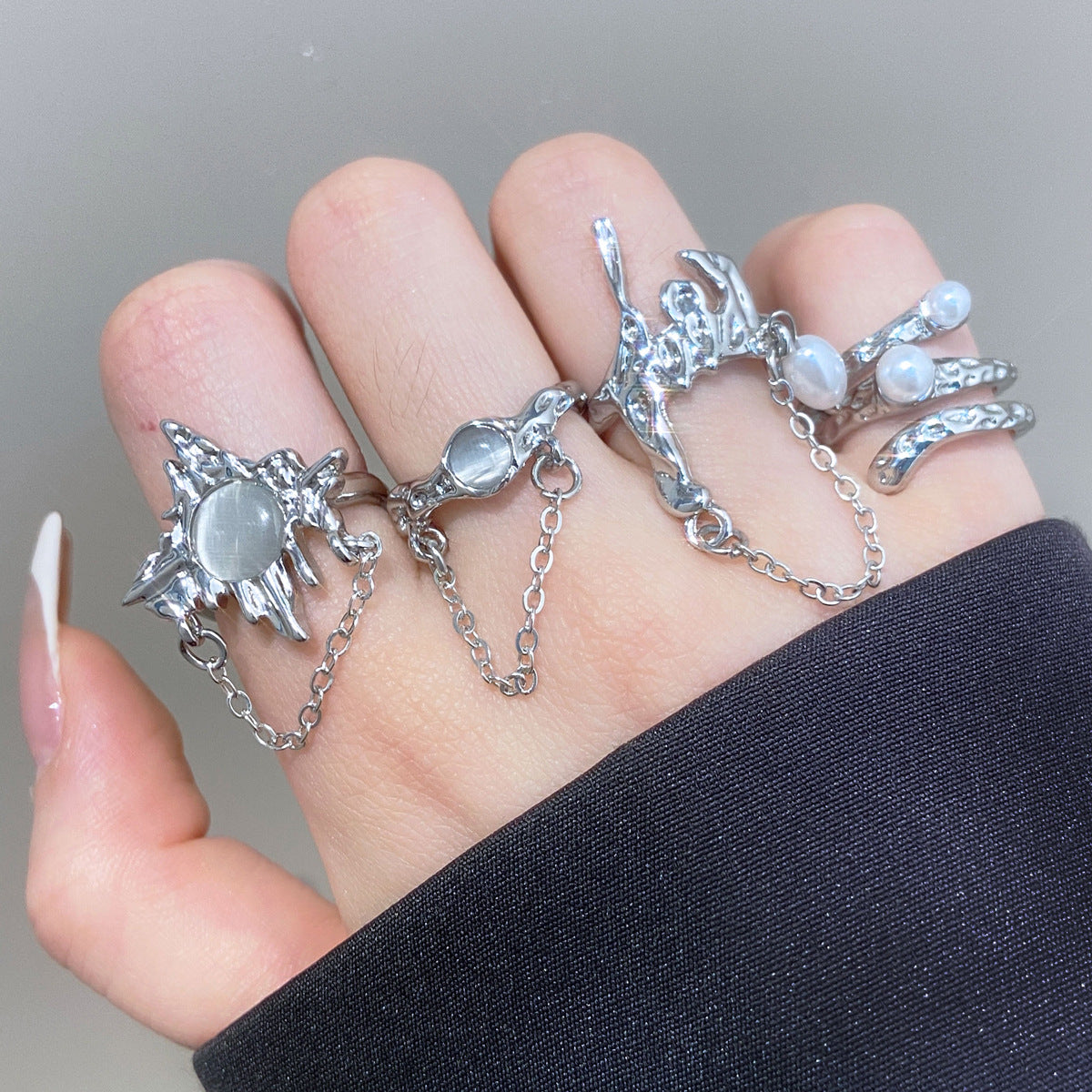 Cold Wind Temperament Wild Refined Personalized Pleated Rings