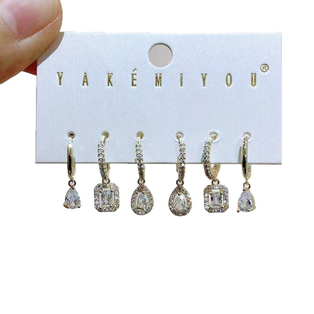 Affordable Luxury Fashion Super Flash Zircon Clip Copper Plated Gold Ear Buckle