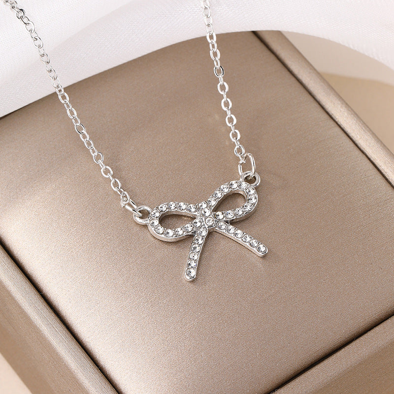 Women's Ornament Simple Fashion Bowknot Alloy Sweater Necklaces