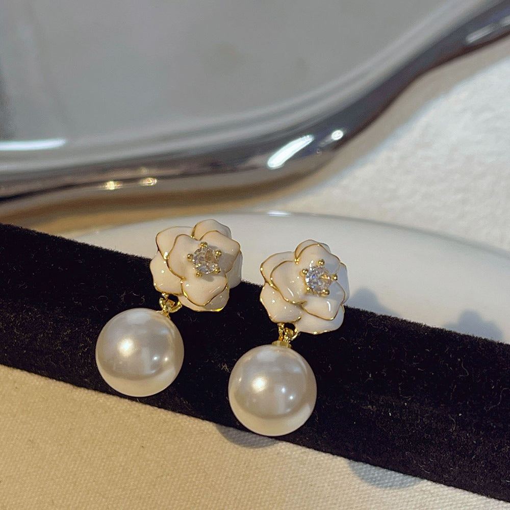 Women's Camellia Imitation Pearl Chinese Style Niche Earrings
