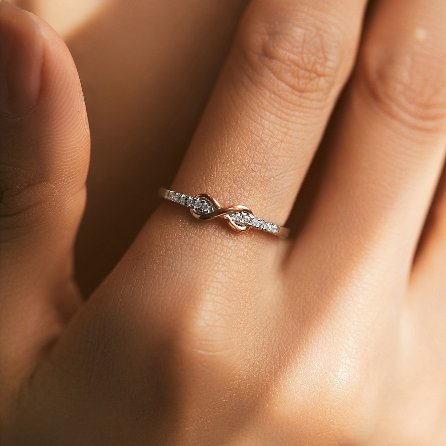 Women's Lucky Inlaid Zirconium Fashion Simple Single Rings