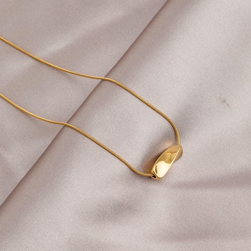 Women's Geometric Light Luxury Minority Clavicle Chain Elegant High-grade Sense Necklaces