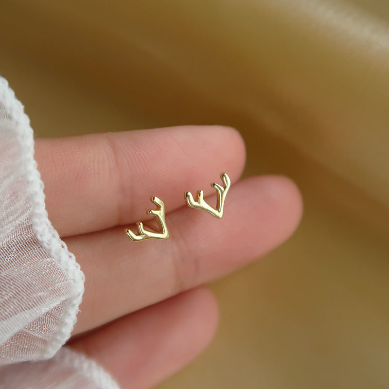 Women's Sterling Sier Simple Petite Niche Design Earrings
