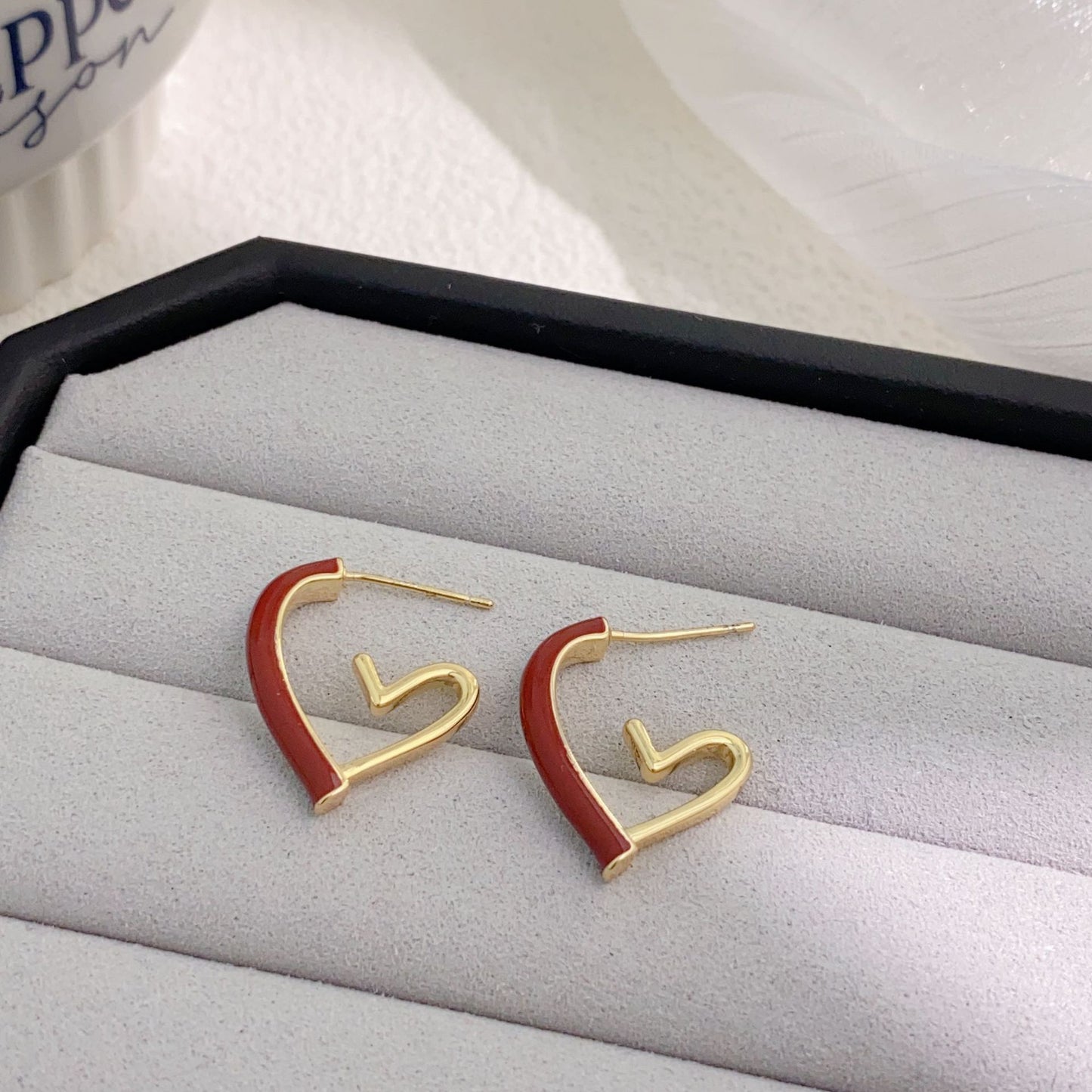 Women's French Retro Red Enamel Drip Glazed Earrings
