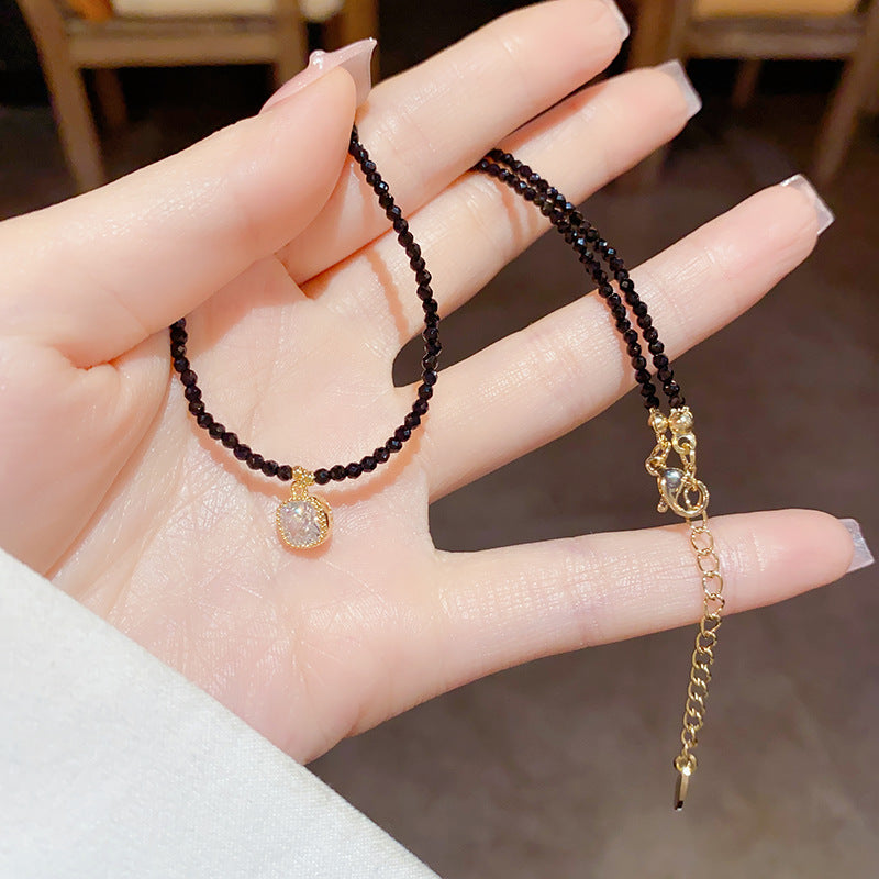 Design Light Luxury Black Crystal Clavicle Necklaces