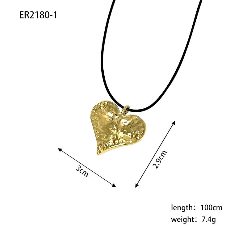 Women's For Minority High-grade Wrinkled Skin Peach Heart Gold Necklaces