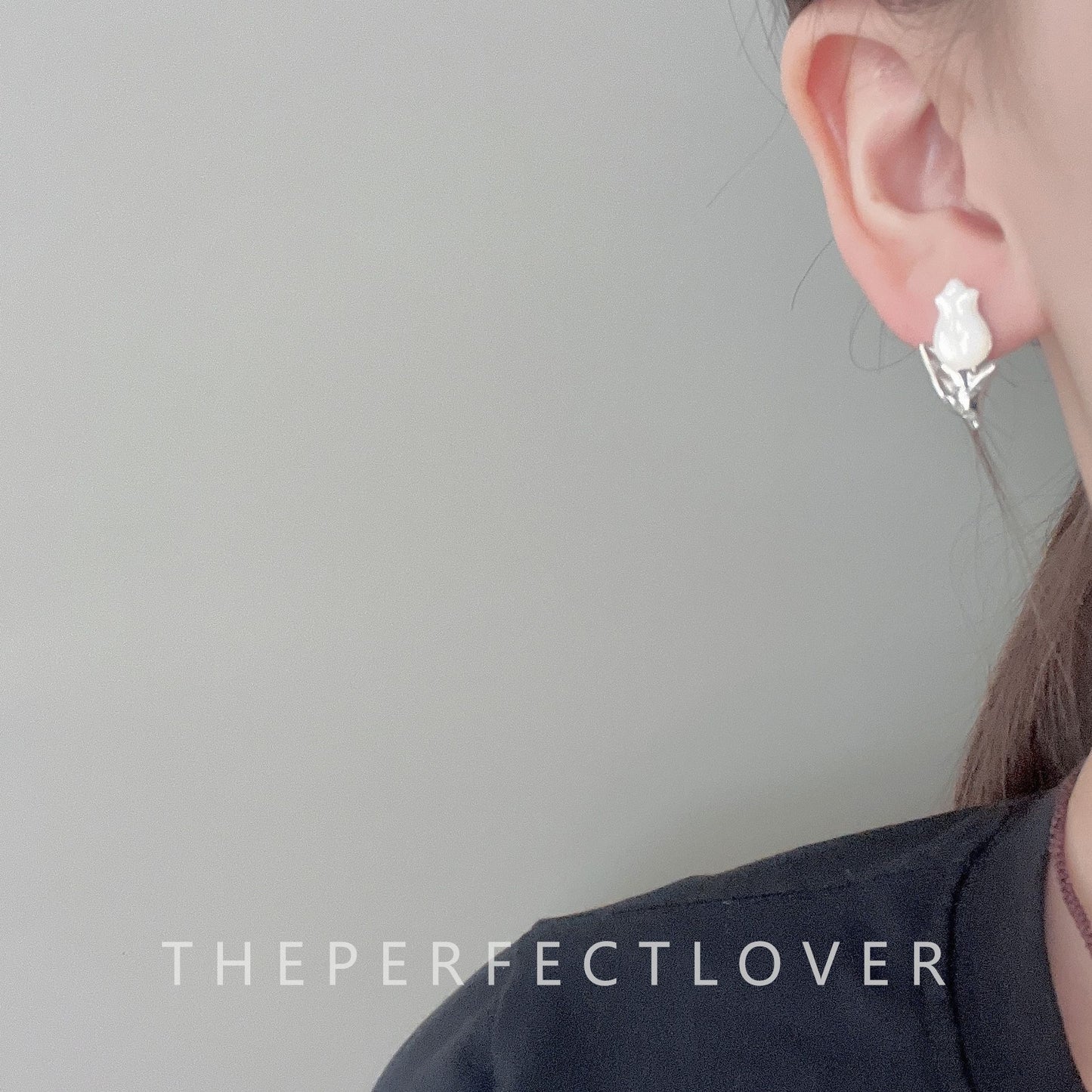 White Shell Tulip Light Luxury Premium Trendy Earrings