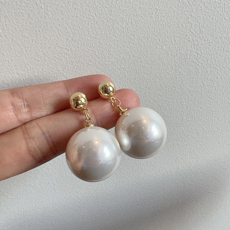 Women's Luxury Big Pearl Elegant Graceful High-grade Design Earrings