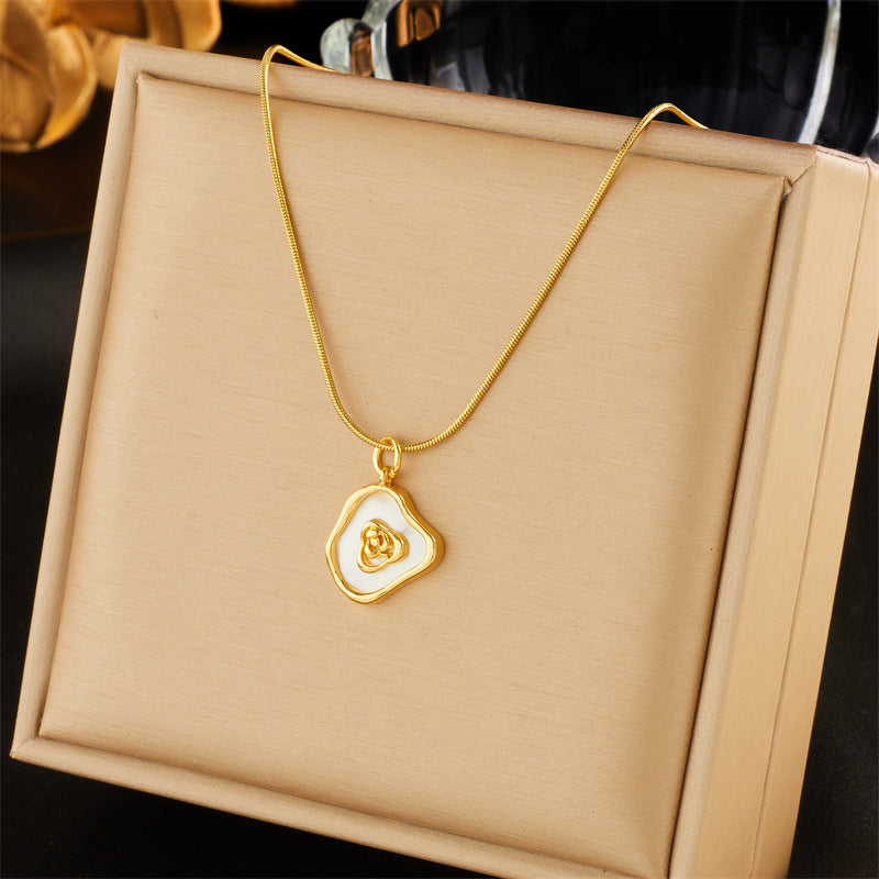 Fashion Creative Design Retro High Class Elegant Diamond Flower Necklaces