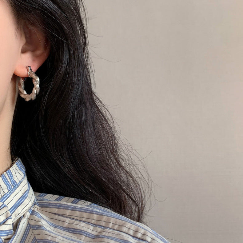 Circle Niche Design High-grade Cold Style Earrings