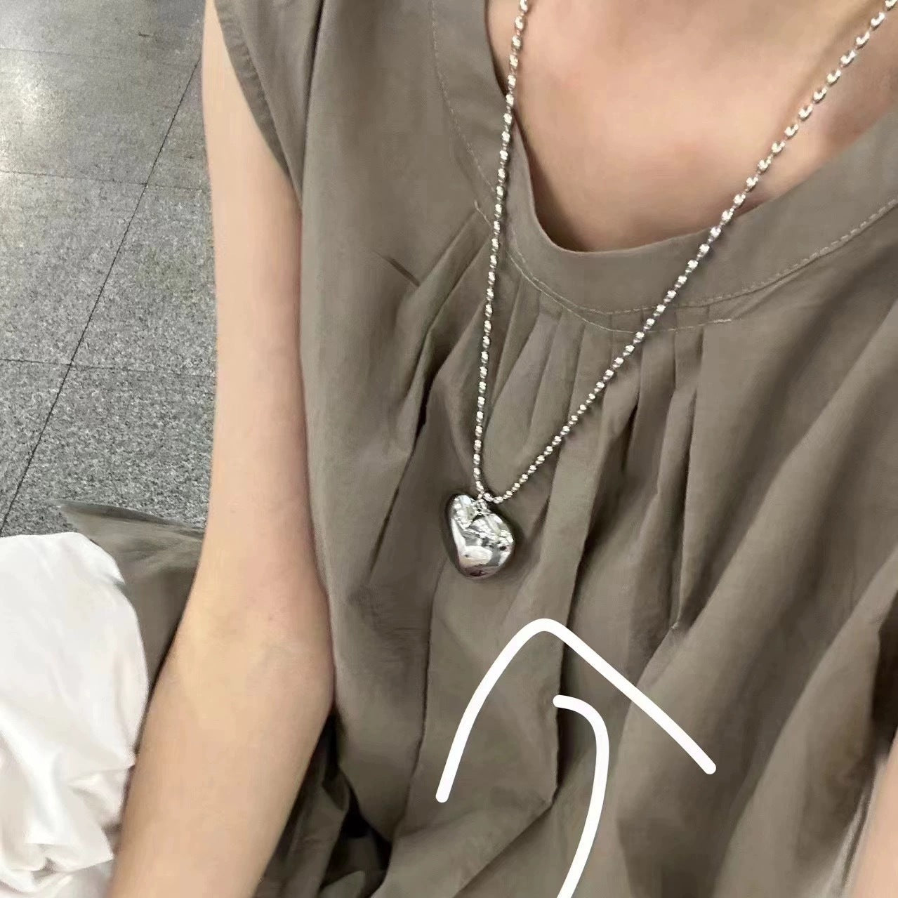 Women's Hollow Love Gray Boutique Pearl Sweater Necklaces