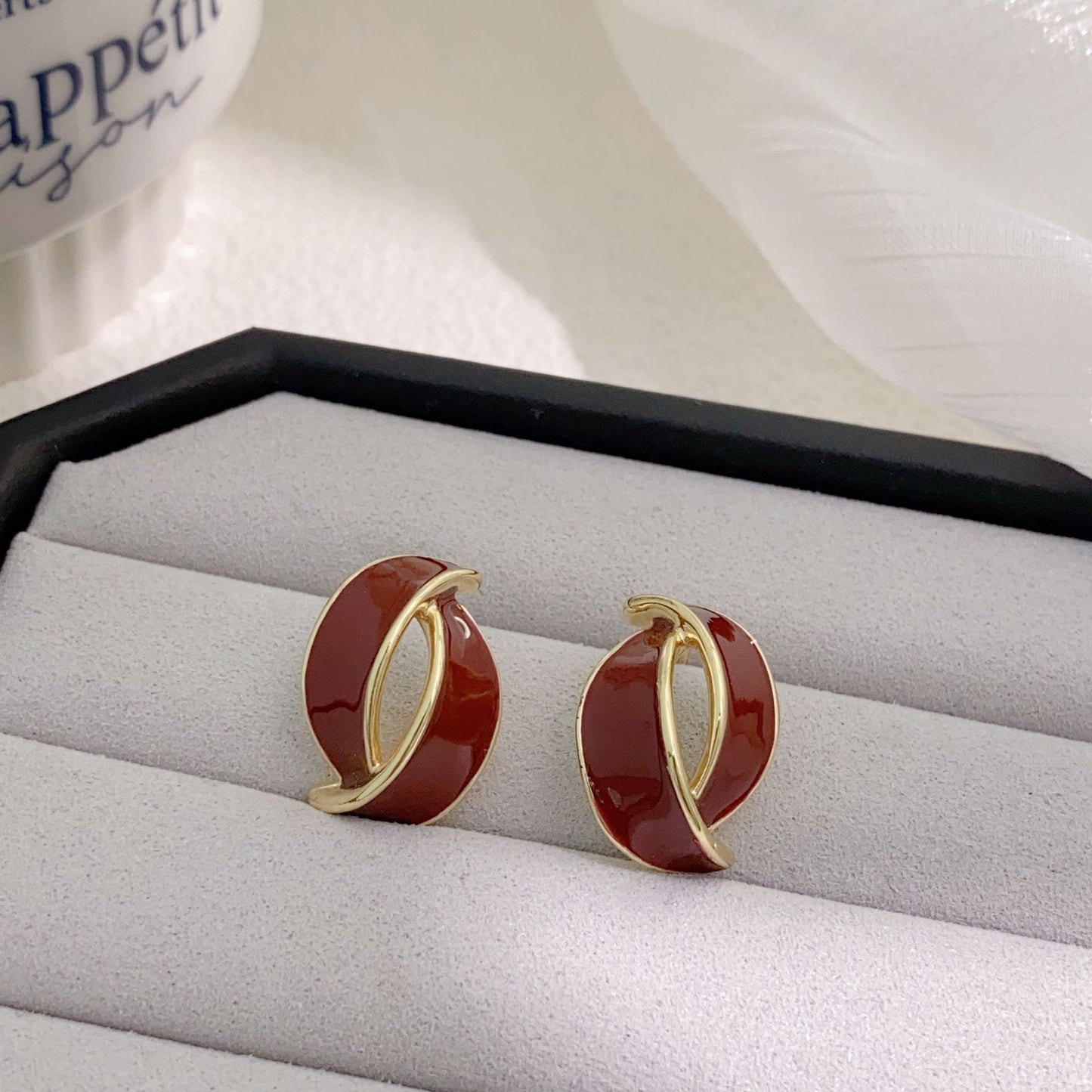 Women's French Retro Red Enamel Drip Glazed Earrings