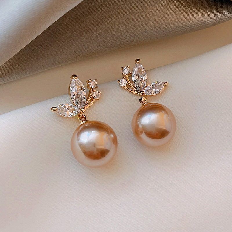 Sier Needle Small Butterfly Wings Diamond Earrings