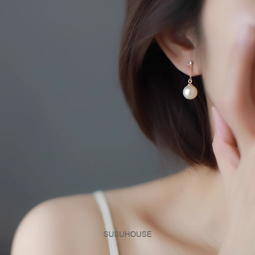 Women's Coil Ear Clip Light Luxury Commuter Earrings
