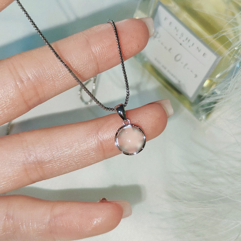 Women's Retro Affordable Luxury Cold Style Simple Necklaces
