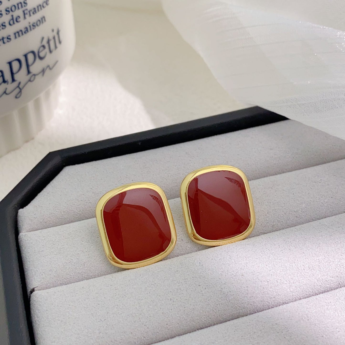 Women's French Retro Red Enamel Drip Glazed Earrings