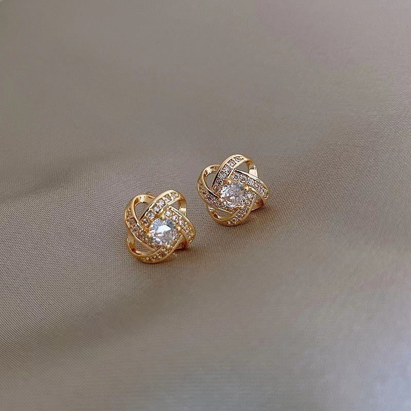 Women's Sier Needle Retro Geometric Metal Design Earrings
