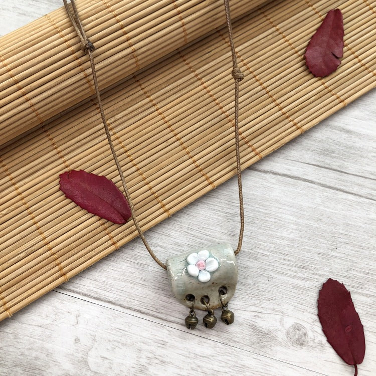 Women's Handmade Retro Sweet Fresh Ceramic Pinch Pendants