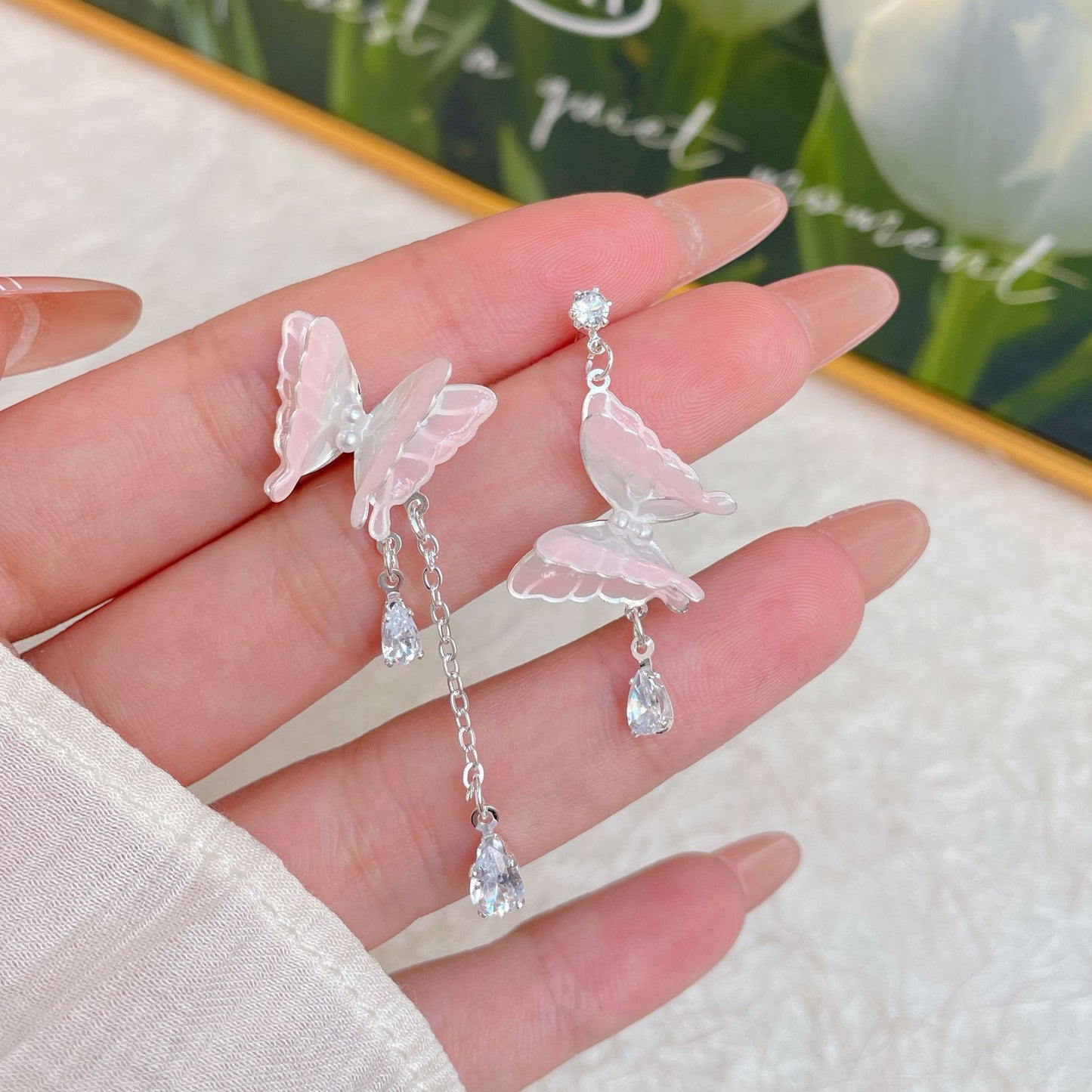 Women's Butterfly Sier Fresh Sweet Exquisite Refined Earrings