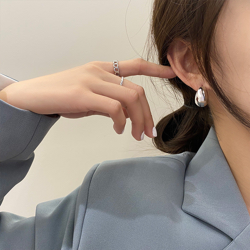Women's Metal Simplicity Geometric Cold Style High-grade Light Luxury Earrings
