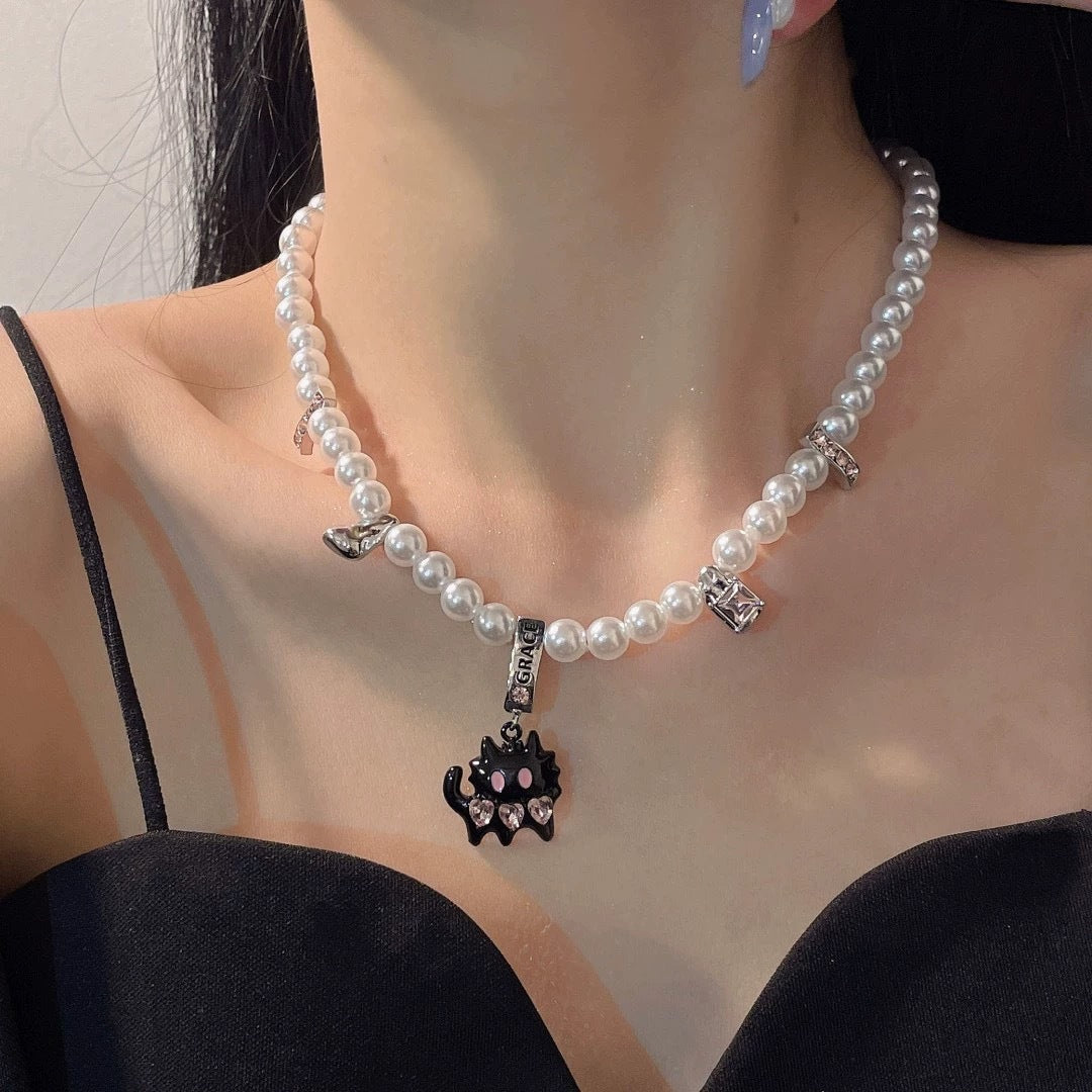 Women's Pearl High-grade Temperament Wild Sweater Chain Necklaces