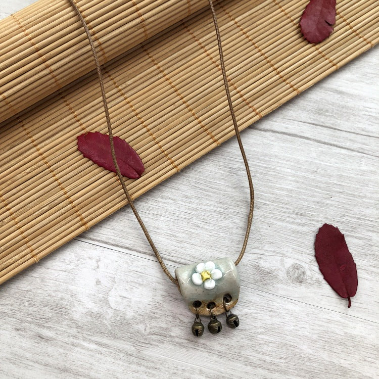 Women's Handmade Retro Sweet Fresh Ceramic Pinch Pendants