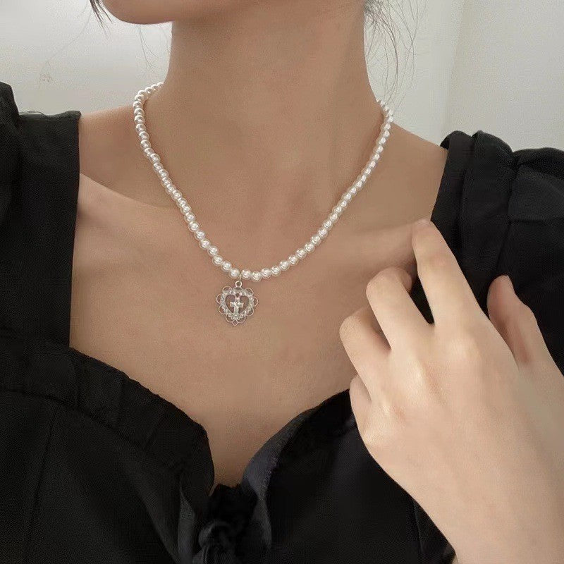 Women's Pearl High-grade Temperament Wild Sweater Chain Necklaces