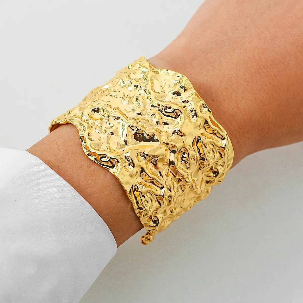 Women's Exaggerated Metal Hemp For Hip Hop Bracelets