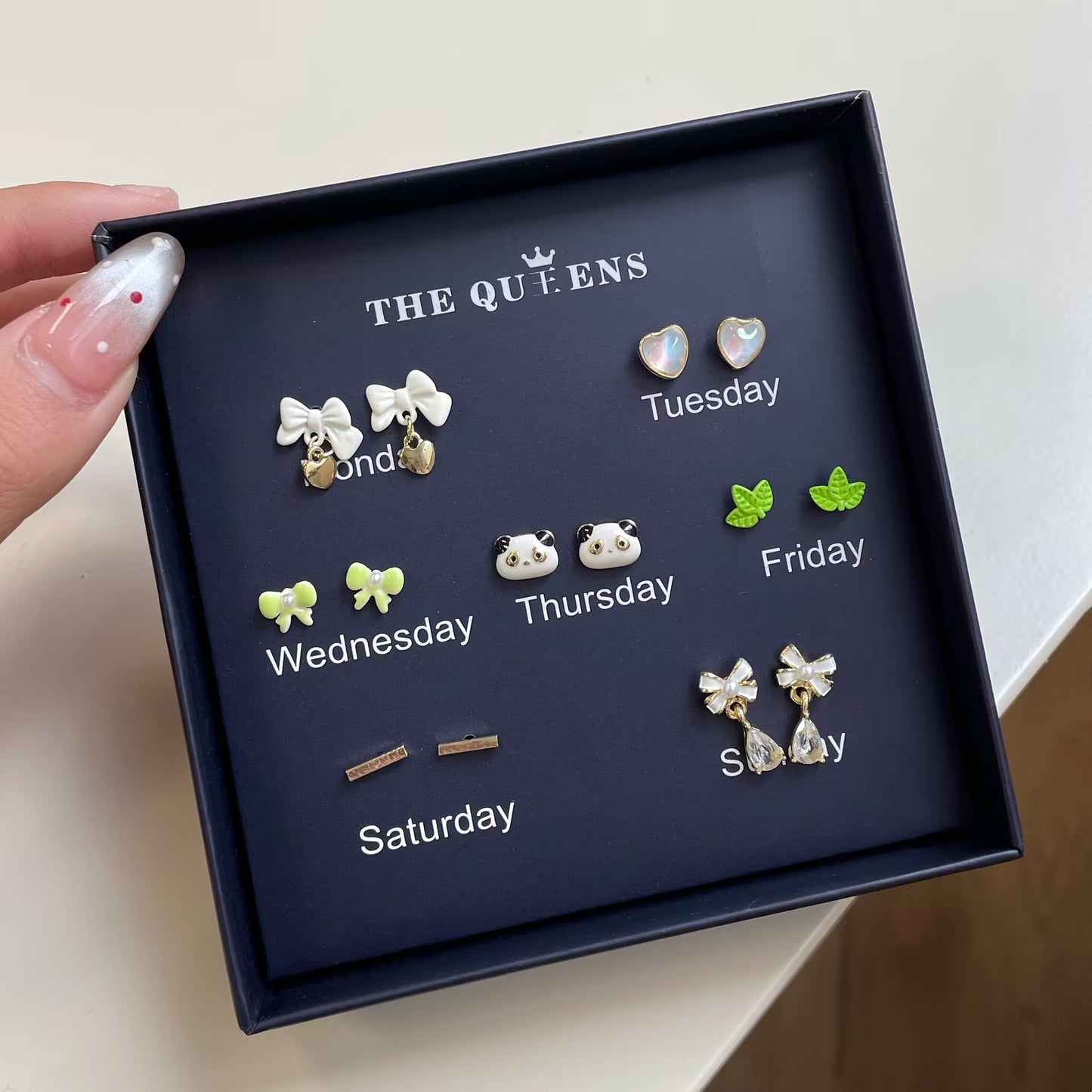 One Week Gift Box Fresh Simple Flowers Female Earrings