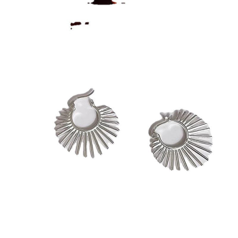 Sweet Sunflower Female Personality Fashion Design Sense Ear Earrings
