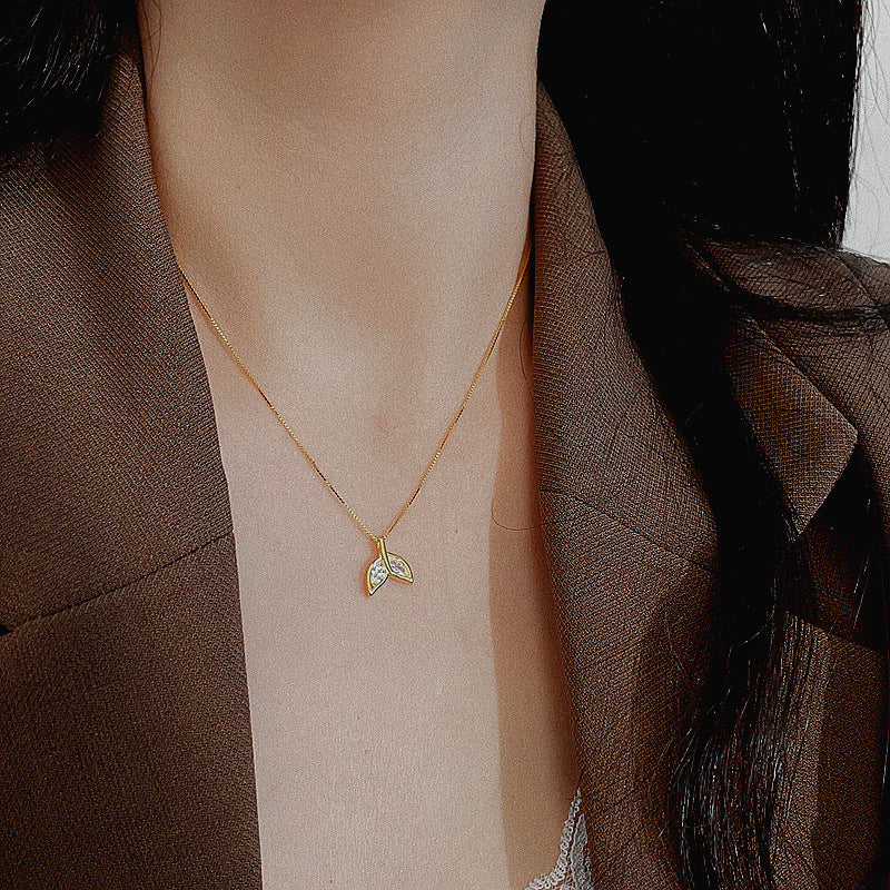 Women's Refined Rhinestone Mermaid Tail Clavicle Chain Pendants