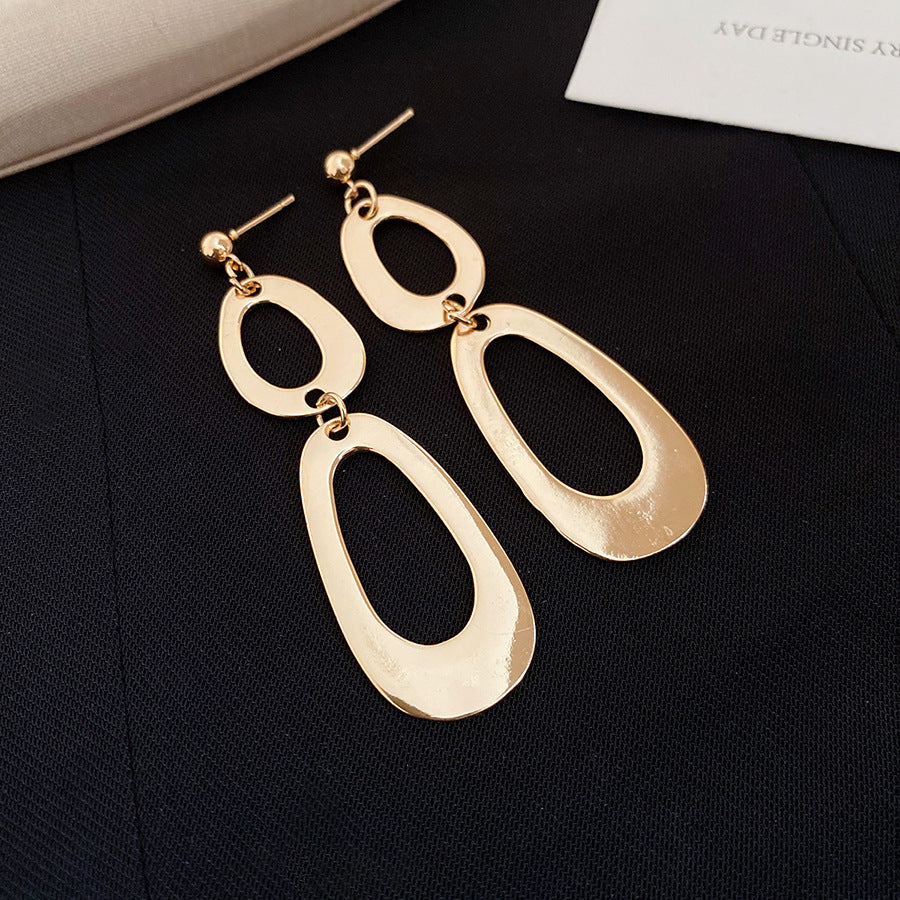 Women's Needle Round Curved Geometric Ear Retro Personalized Temperamental Light Luxury Earrings