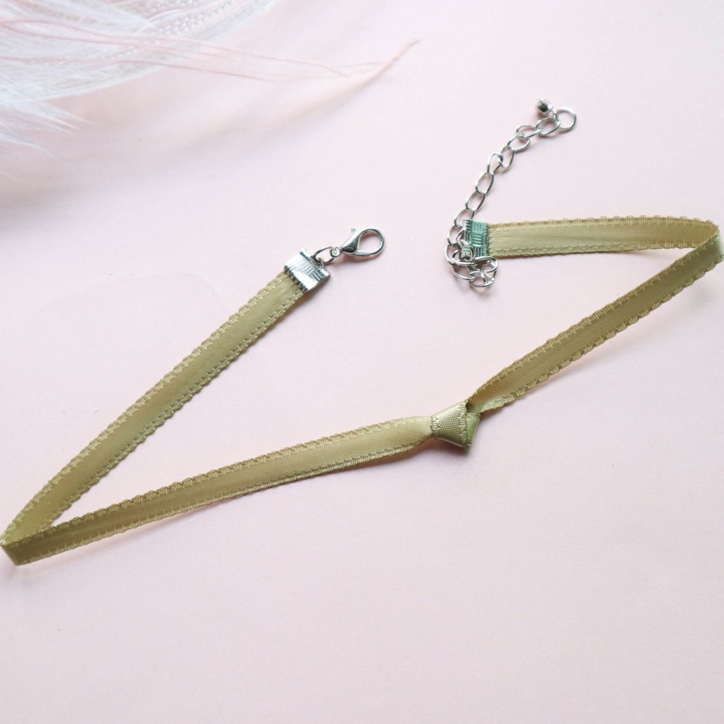 Sexy Collar Color Lace Ribbon Short Necklaces
