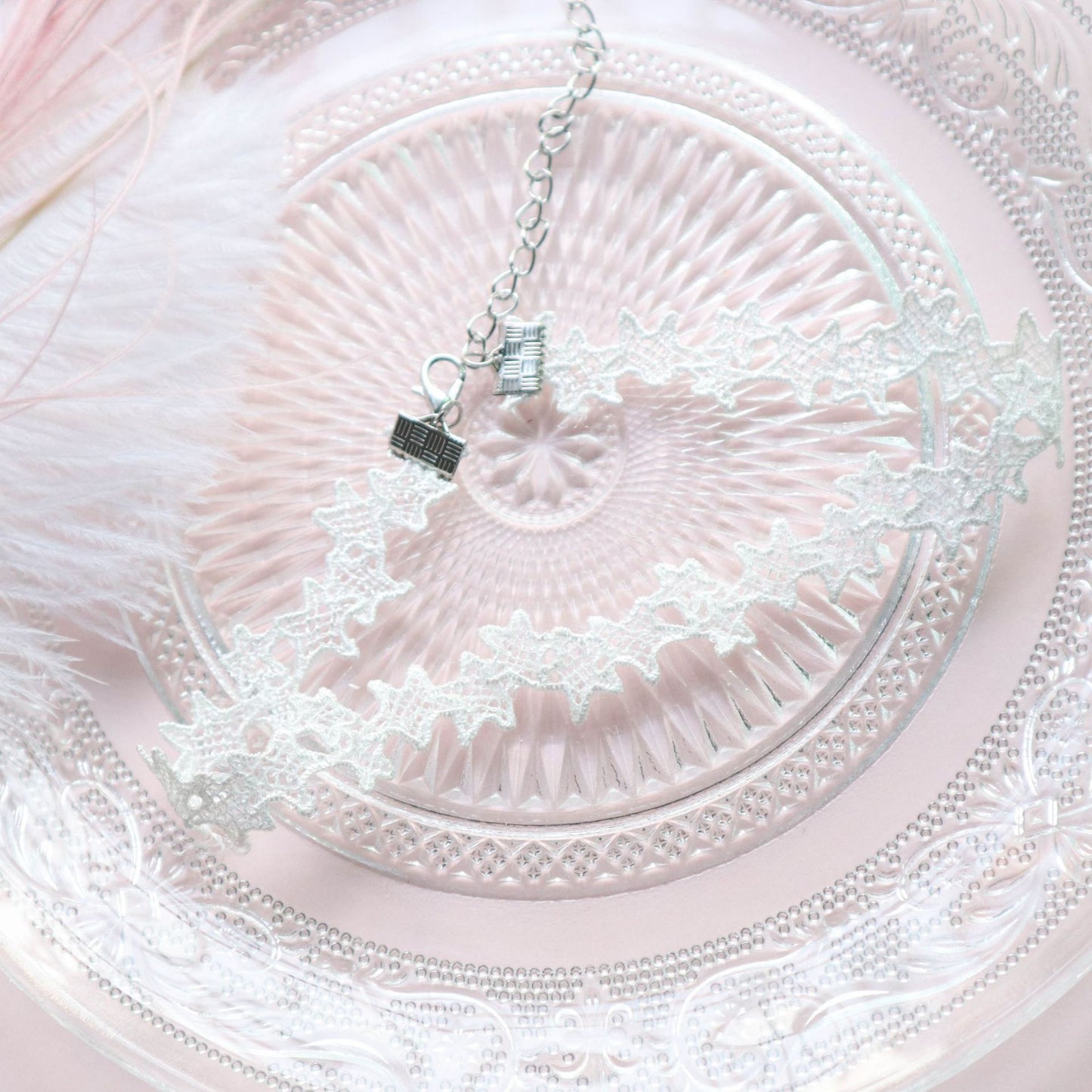 Sexy Collar Color Lace Ribbon Short Necklaces
