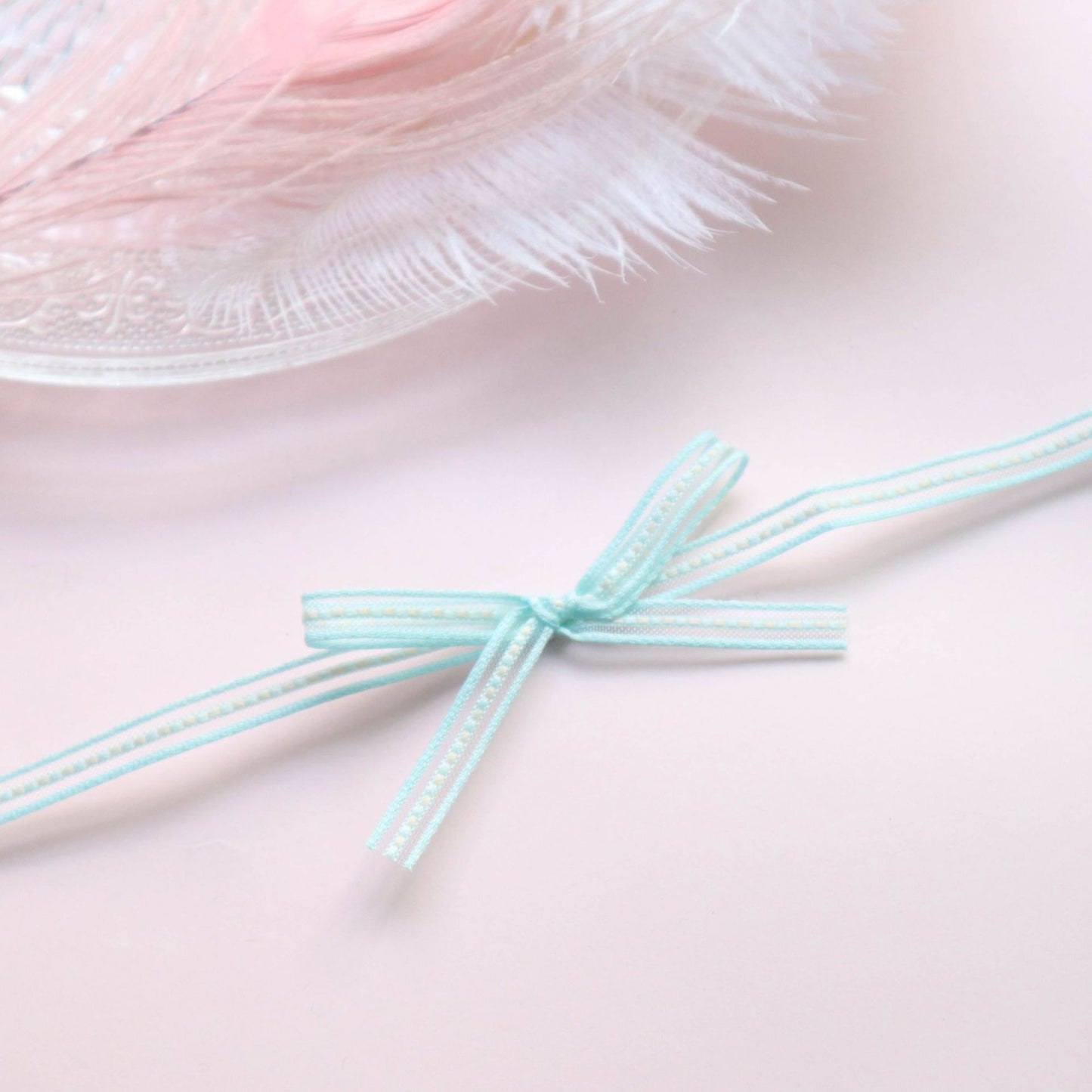 Sexy Collar Color Lace Ribbon Short Necklaces