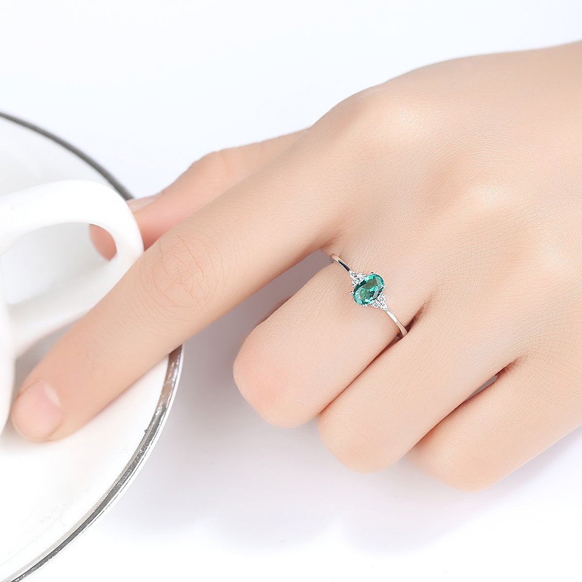 Women's Sterling Sier Simple Fashion Colored Gems Rings