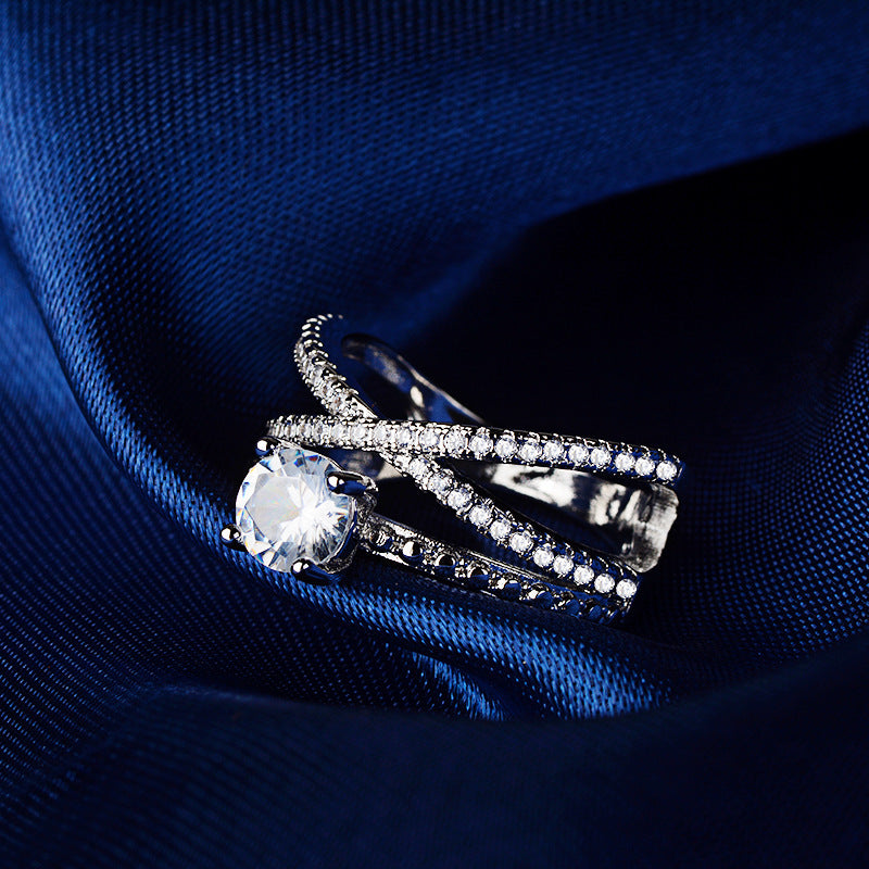 Super Flash Eight Hearts Arrows Zircon With Diamond Winding Ring