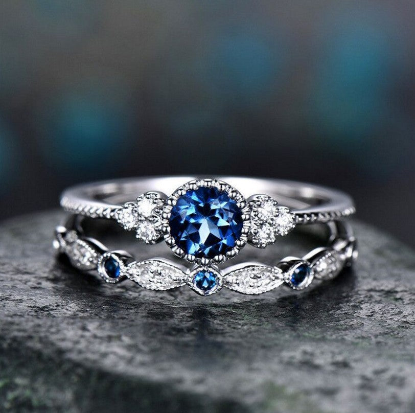 Classy Women's Fashion Zircon Two-piece Emerald Rings