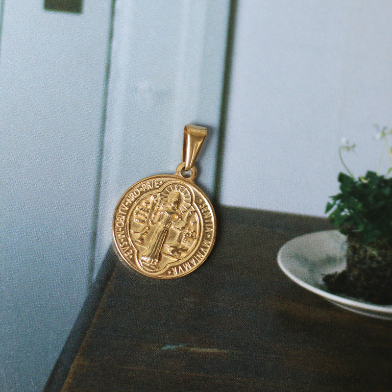 Roman Portrait Gold Coin Wheat Elizabeth Pendants