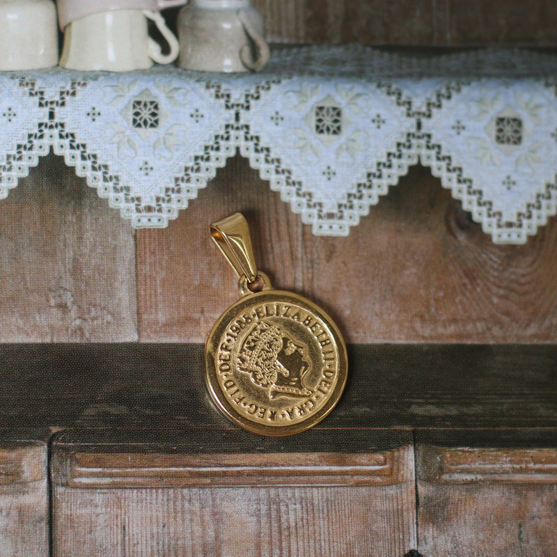 Roman Portrait Gold Coin Wheat Elizabeth Pendants