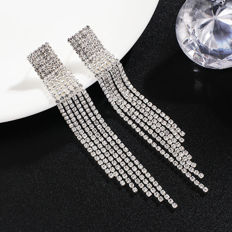 Thin Elegance Retro Ornament Fashion Rhinestone Exquisite Earrings