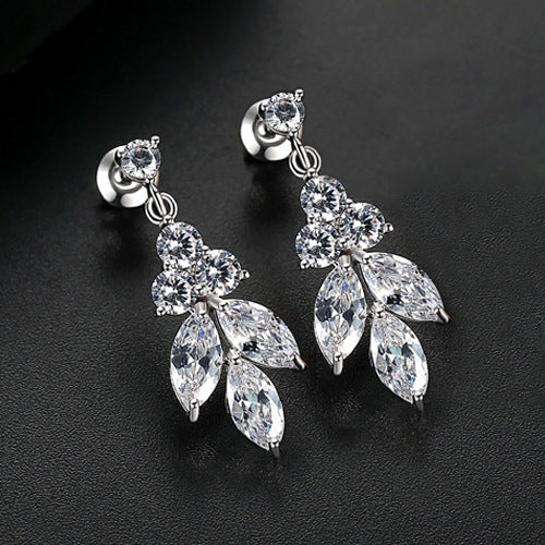 Fine Light Luxury Fresh Temperament Fashion Earrings