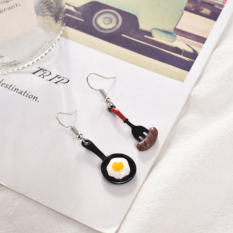 Eccentric Personality Creative Fun Cute Fried Eggs Spatula Asymmetric Eardrops Stud Earrings