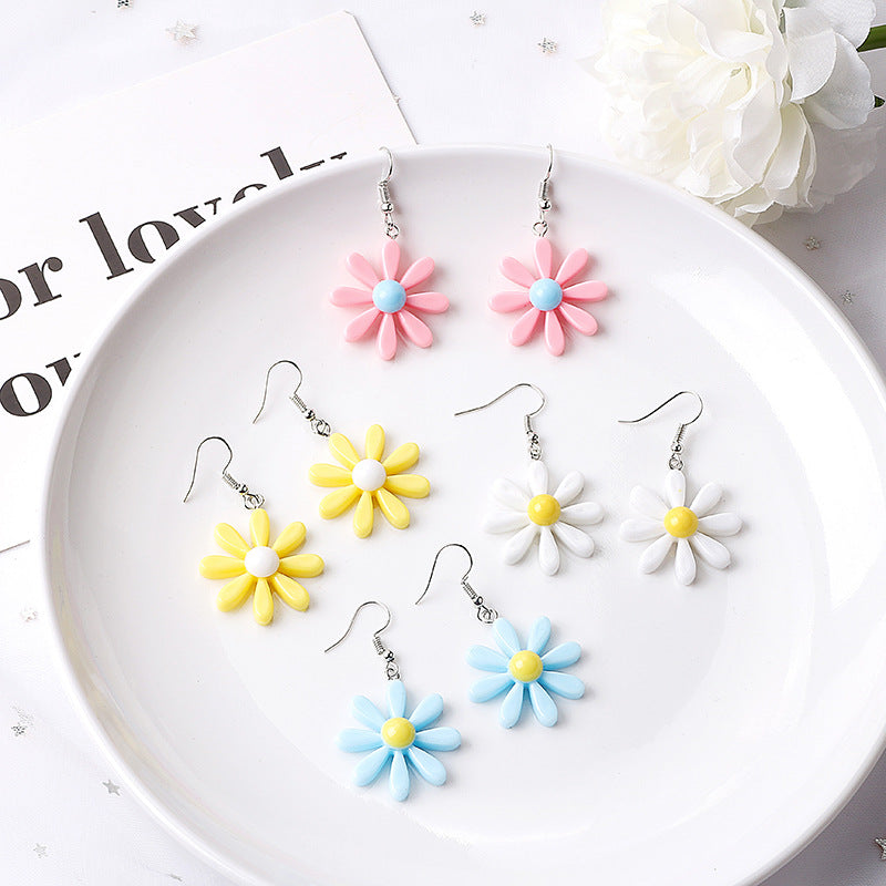 Color Daisy Resin Flower Contrast Sun Stud Earrings