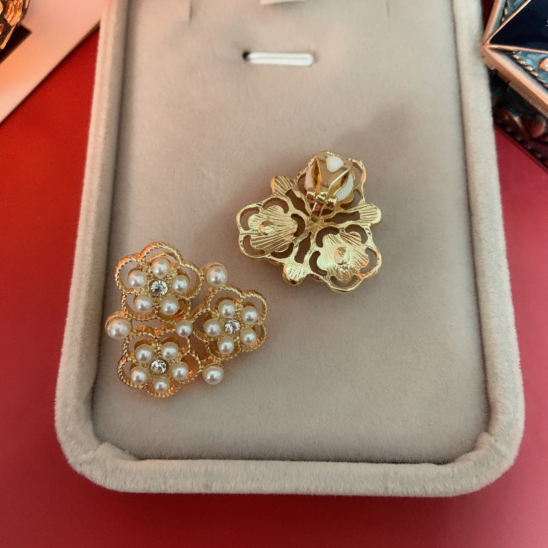 Women's Vintage Court Style Baroque Round Pearl Sier Needle Ear Clip Stud Earrings