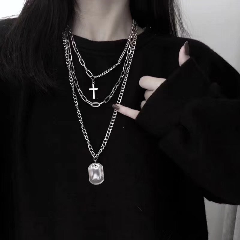 Women's Personality Retro Multiple Peach Heart Chain Sweater Simple Necklaces